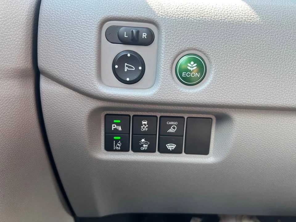 2019 Honda Ridgeline 2nd Gen - Image 13 of 17