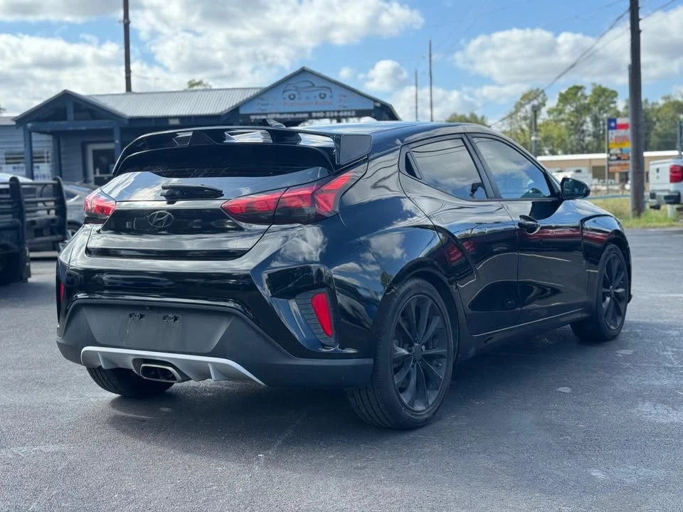 2019 Hyundai Veloster - Image 11 of 16