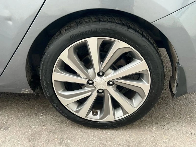 2019 Hyundai Accent - Image 10 of 12