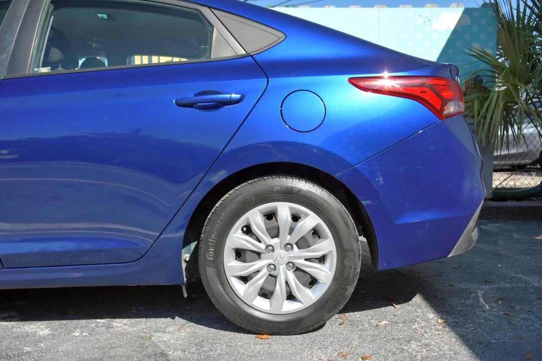 2019 Hyundai Accent - Image 9 of 12