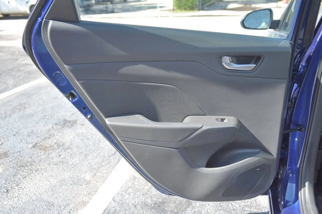 2019 Hyundai Accent - Image 11 of 12