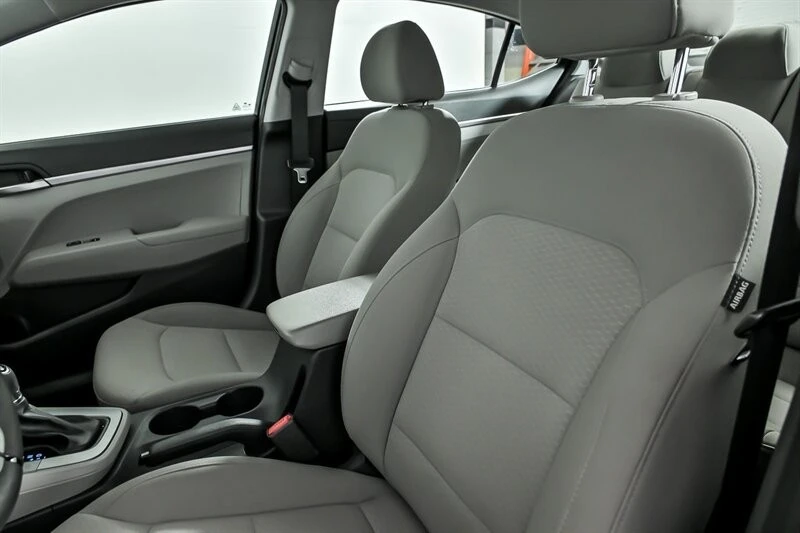 2019 Hyundai Elantra - Image 18 of 21