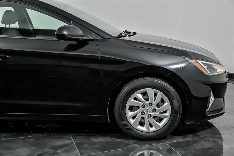 2019 Hyundai Elantra - Image 12 of 21