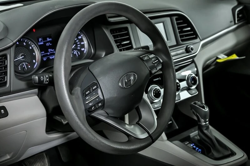 2019 Hyundai Elantra - Image 20 of 21
