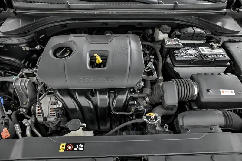 2019 Hyundai Elantra - Image 14 of 21