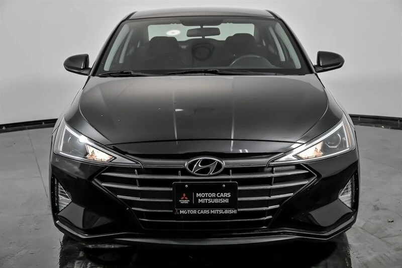 2019 Hyundai Elantra - Image 4 of 21
