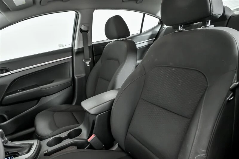 2019 Hyundai Elantra - Image 18 of 21