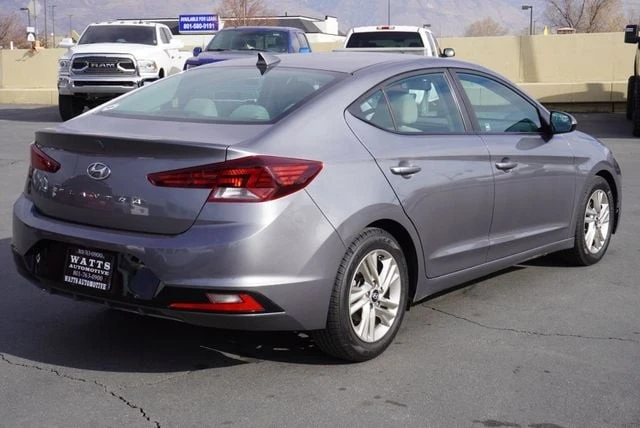 2019 Hyundai Elantra - Image 9 of 21