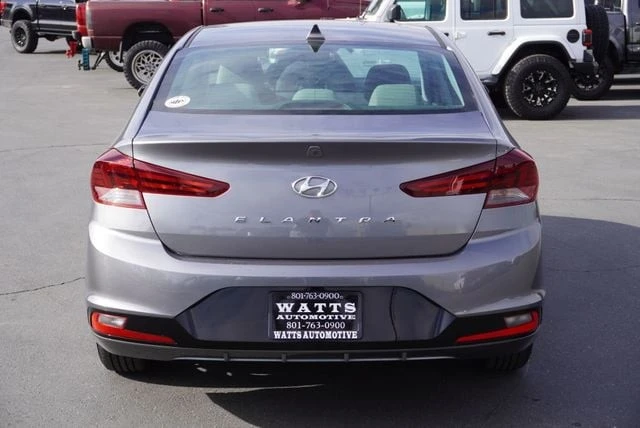 2019 Hyundai Elantra - Image 8 of 21