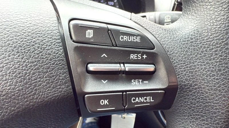 2019 Hyundai Elantra - Image 11 of 12