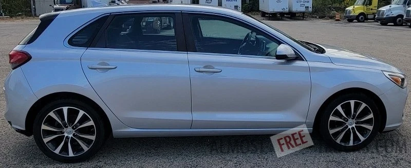 2019 Hyundai Elantra - Image 9 of 12