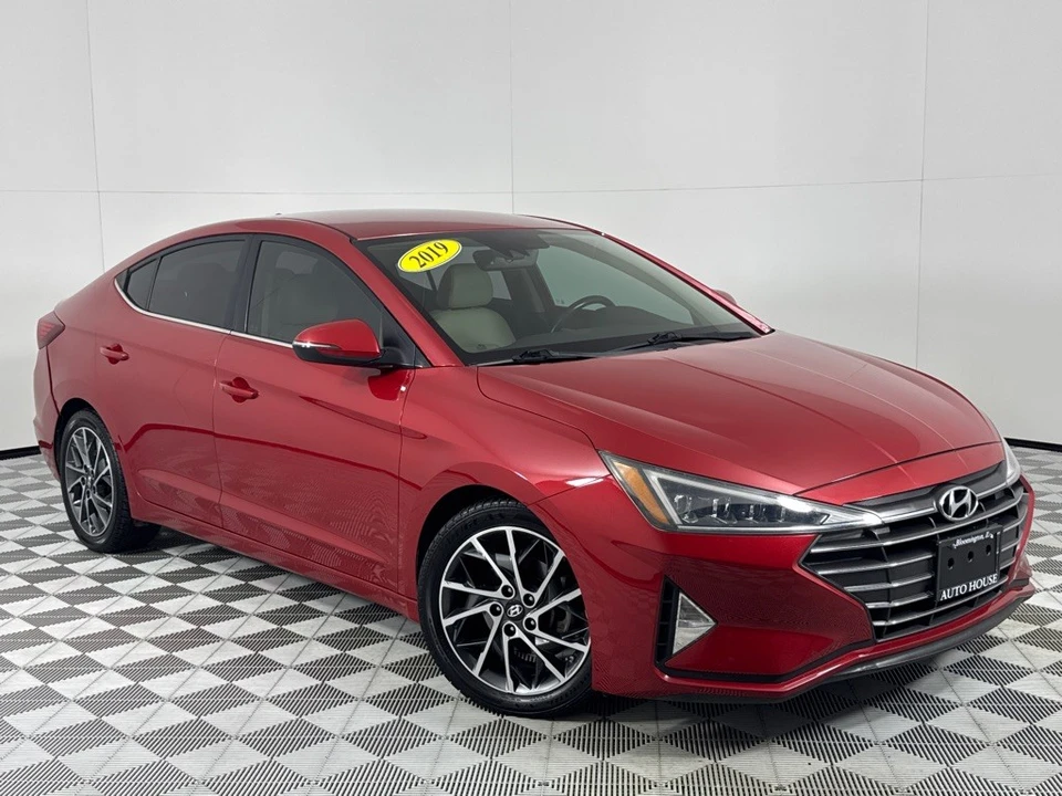 2019 Hyundai Elantra - Image 2 of 12