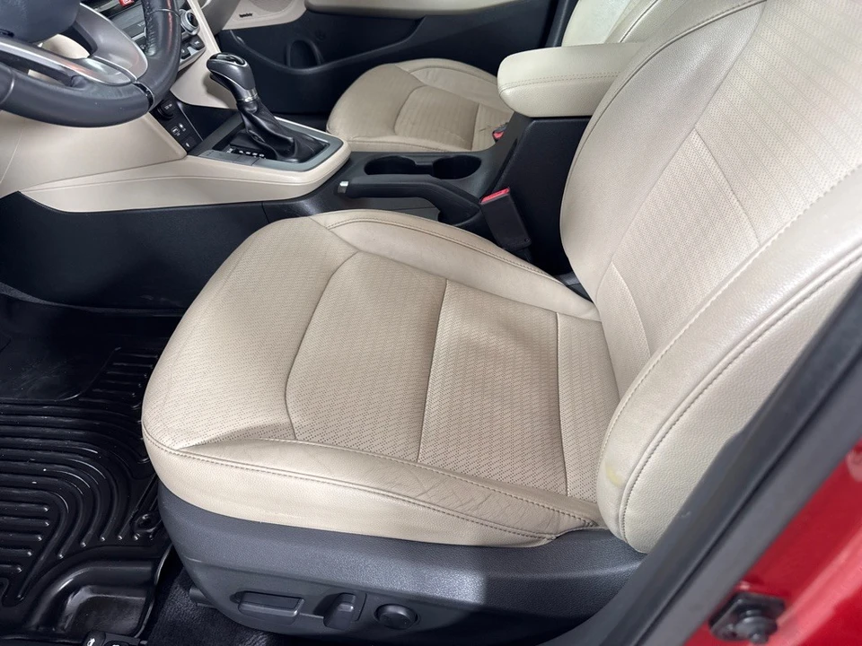 2019 Hyundai Elantra - Image 12 of 12