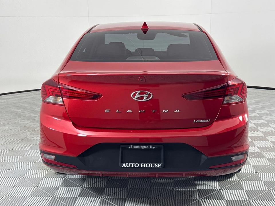 2019 Hyundai Elantra - Image 5 of 12