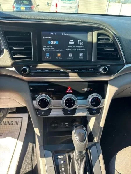 2019 Hyundai Elantra - Image 11 of 12