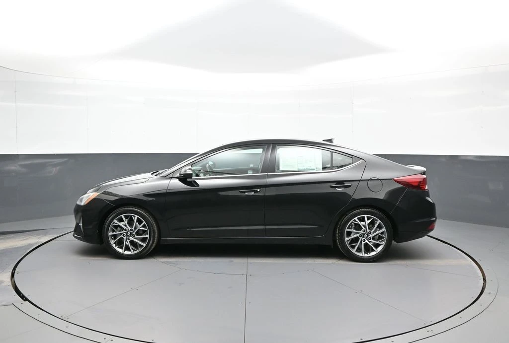 2019 Hyundai Elantra - Image 9 of 12
