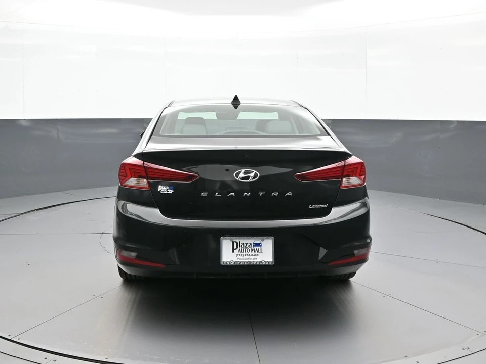 2019 Hyundai Elantra - Image 7 of 12
