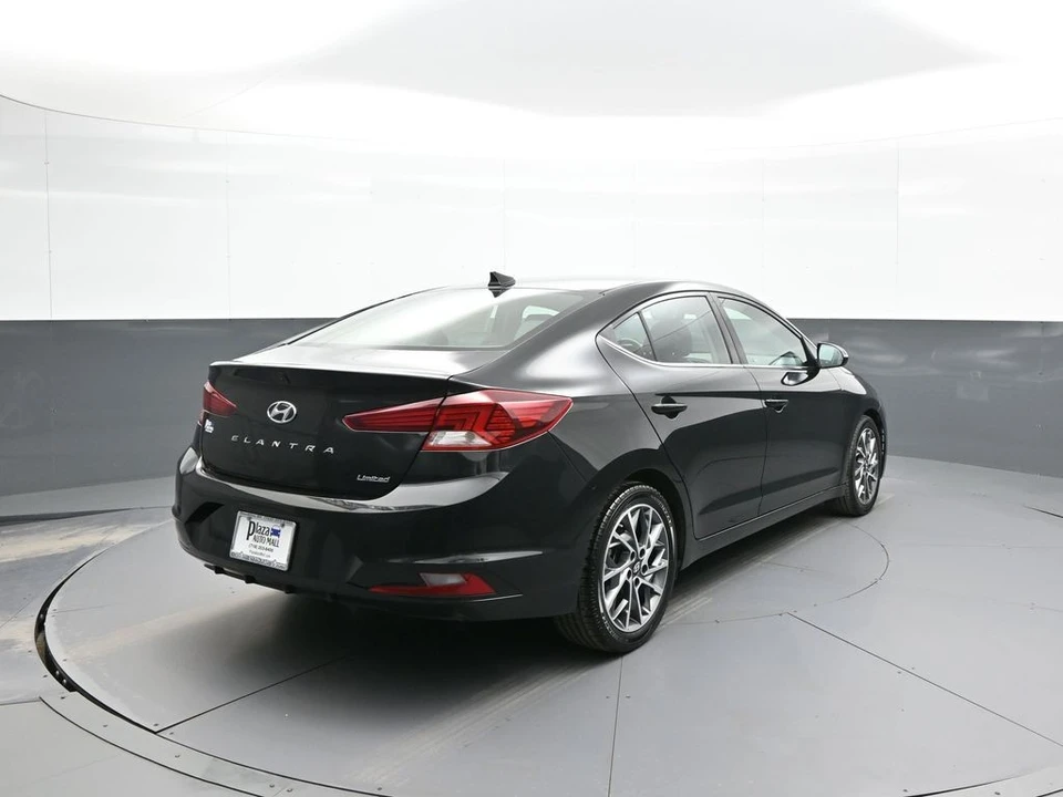 2019 Hyundai Elantra - Image 6 of 12