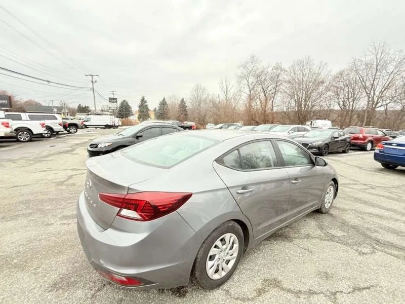 2019 Hyundai Elantra - Image 5 of 12