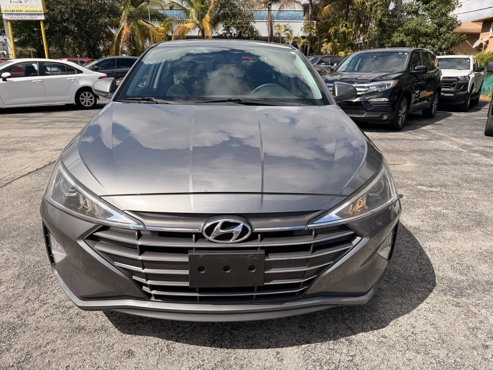 2019 Hyundai Elantra - Image 4 of 14