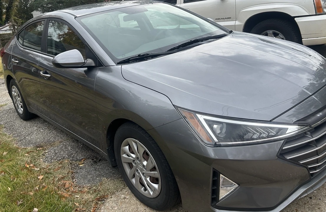 2019 Hyundai Elantra - Image 3 of 7