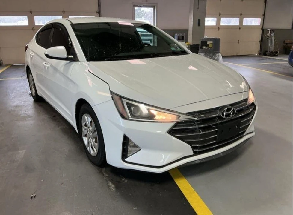 2019 Hyundai Elantra - Image 2 of 7