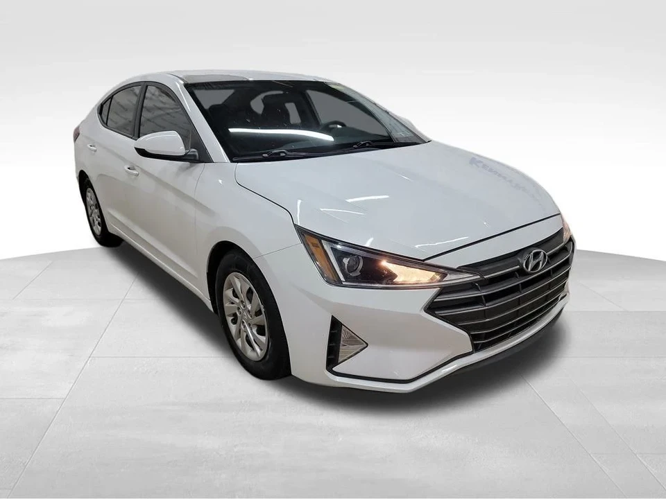 2019 Hyundai Elantra - Image 2 of 12
