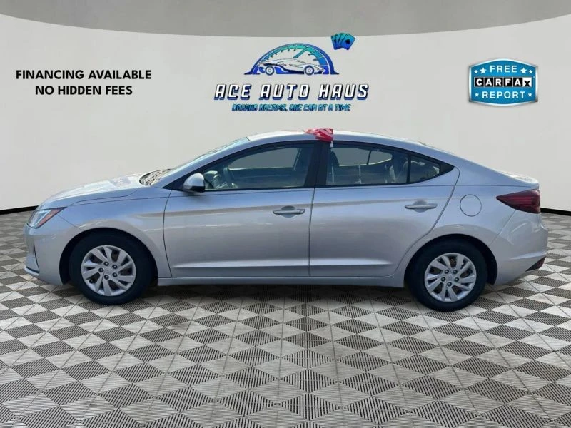 2019 Hyundai Elantra - Image 4 of 12