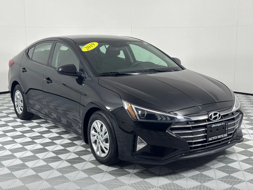 2019 Hyundai Elantra - Image 3 of 12