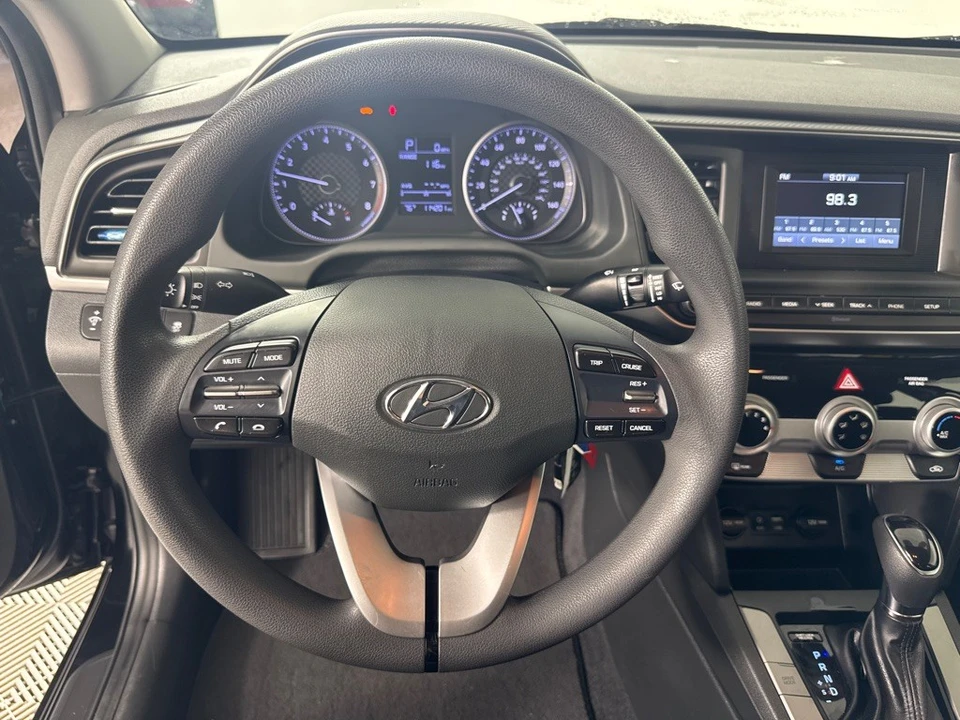 2019 Hyundai Elantra - Image 16 of 21