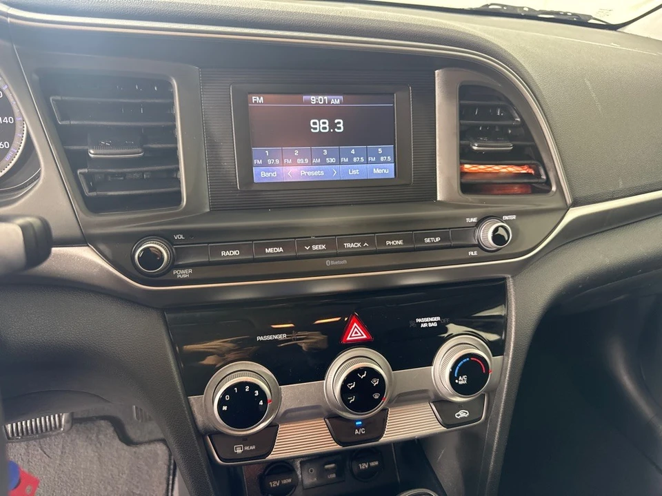 2019 Hyundai Elantra - Image 17 of 21