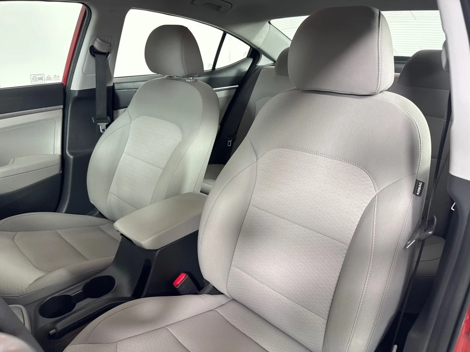 2019 Hyundai Elantra - Image 8 of 12