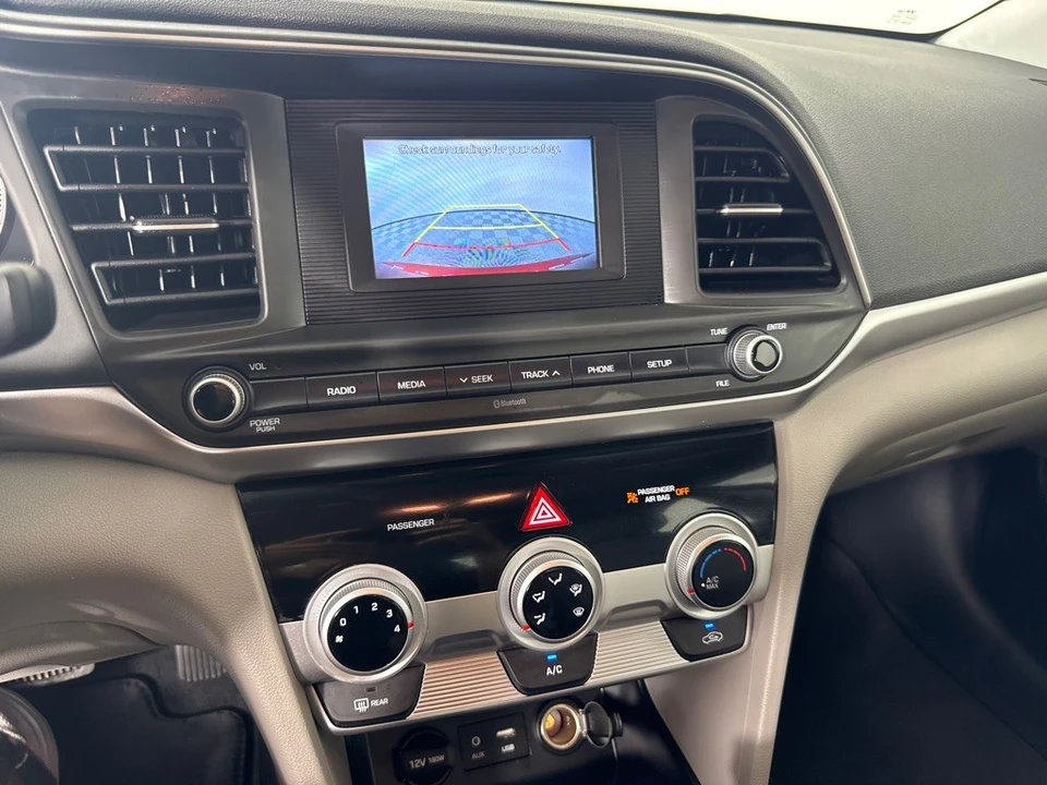 2019 Hyundai Elantra - Image 11 of 12
