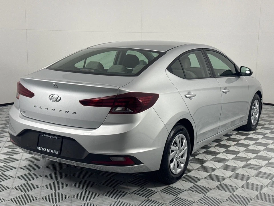 2019 Hyundai Elantra - Image 5 of 21