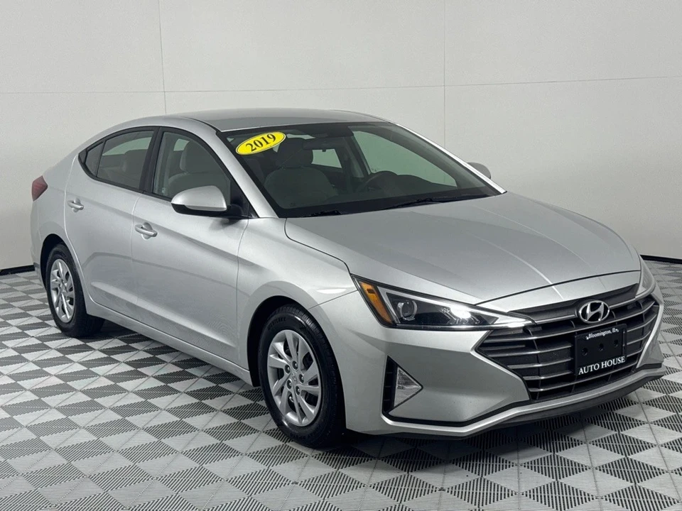 2019 Hyundai Elantra - Image 3 of 21