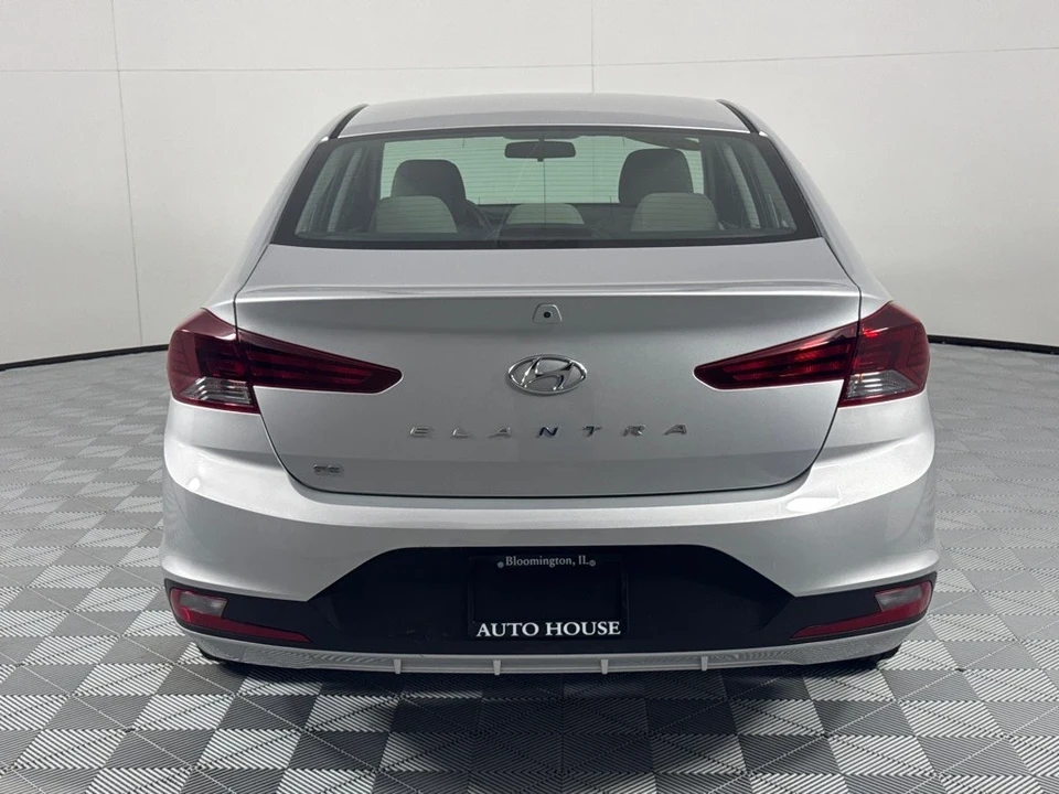 2019 Hyundai Elantra - Image 6 of 21