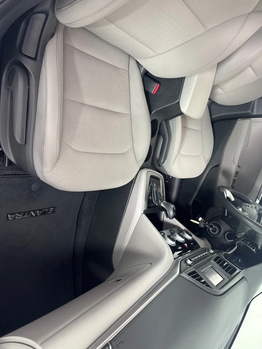 2019 Hyundai Elantra - Image 21 of 21