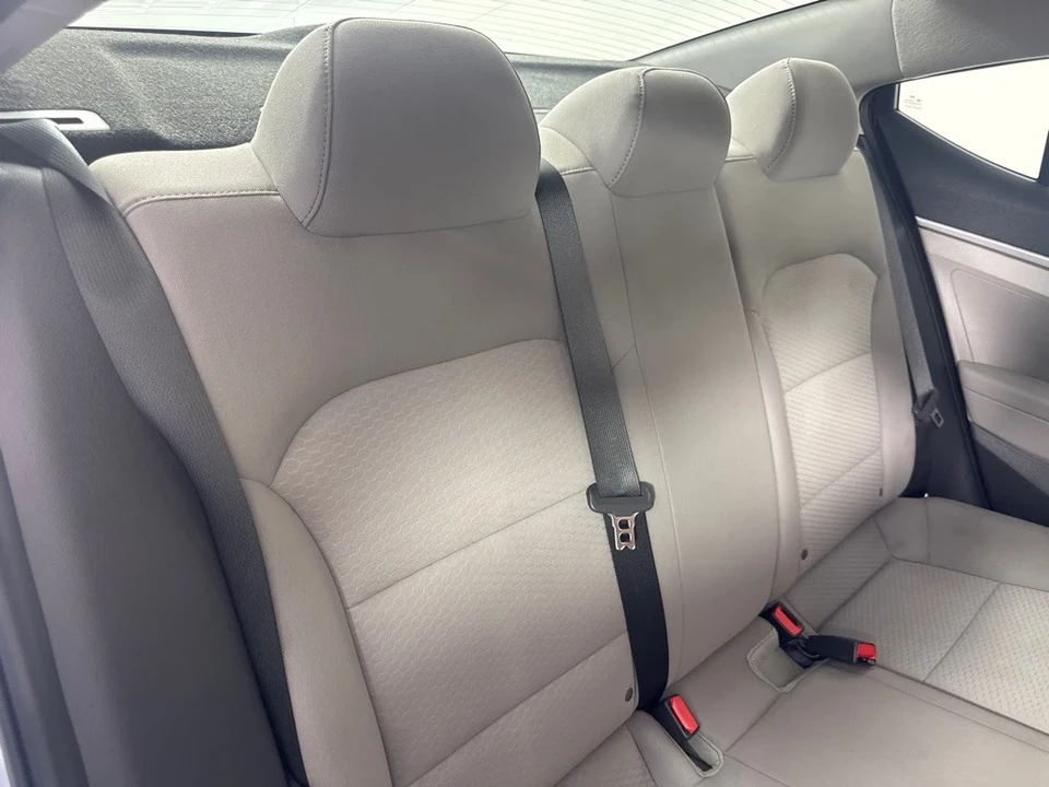 2019 Hyundai Elantra - Image 20 of 21