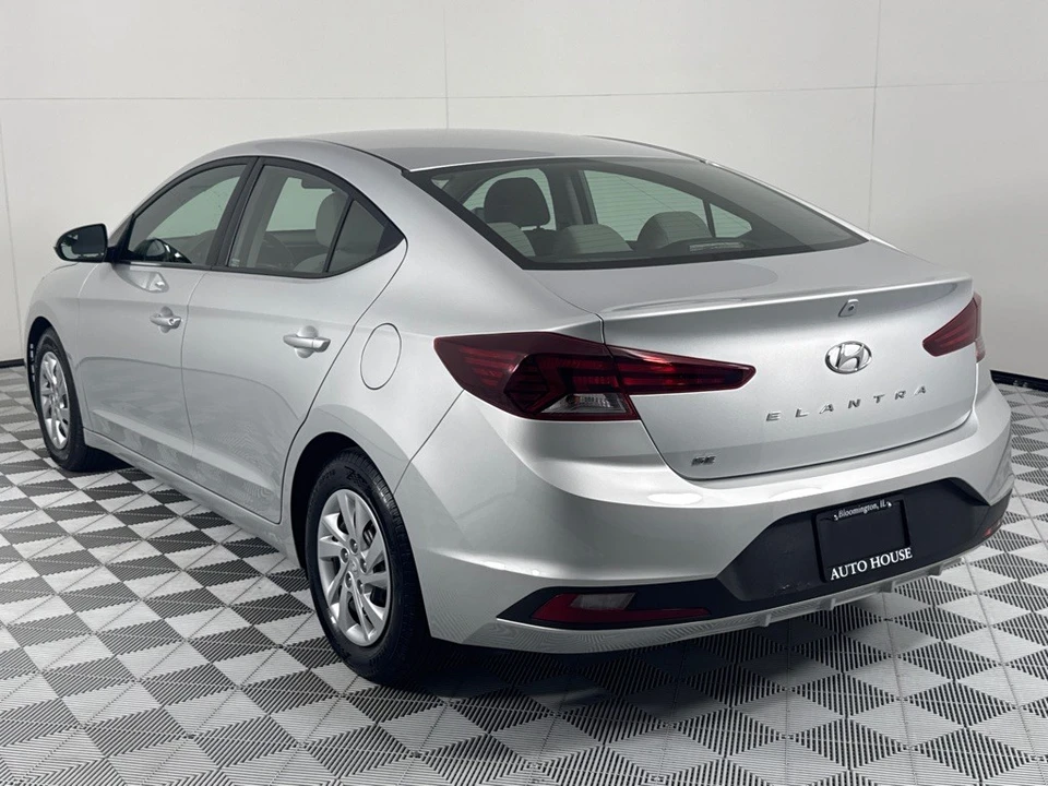 2019 Hyundai Elantra - Image 7 of 21