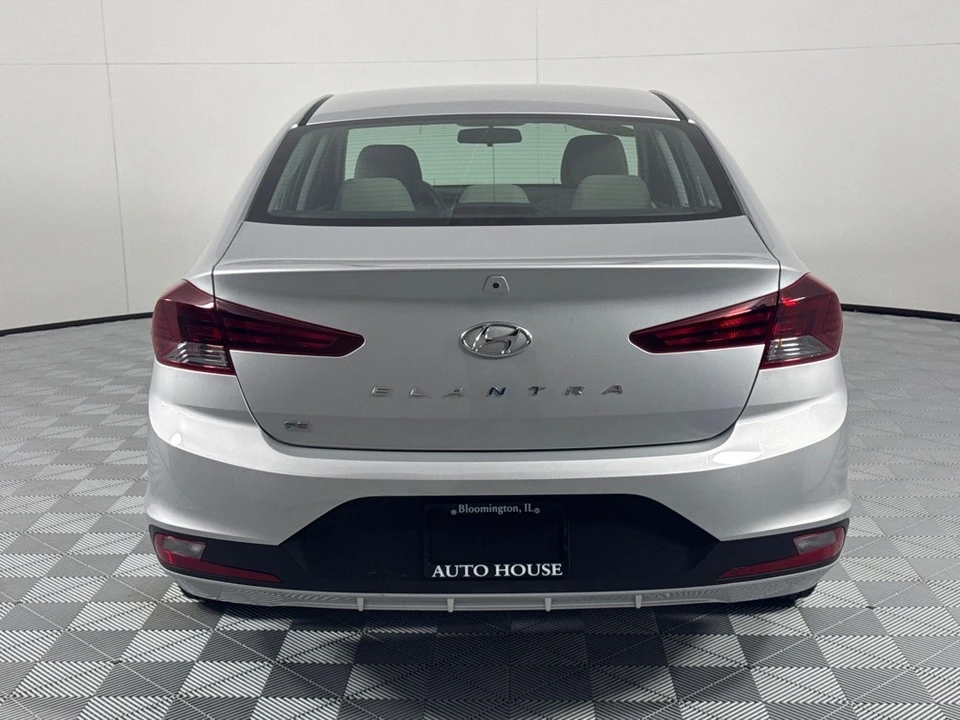 2019 Hyundai Elantra - Image 6 of 21