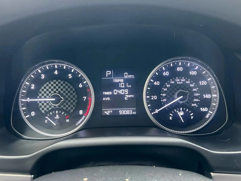2019 Hyundai Elantra - Image 11 of 12