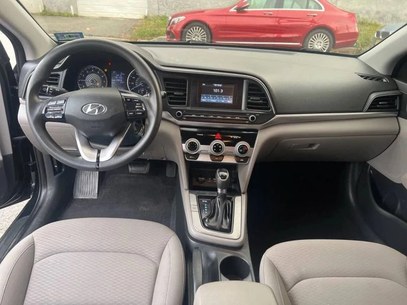 2019 Hyundai Elantra - Image 7 of 12