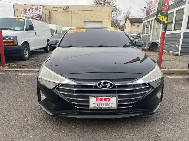 2019 Hyundai Elantra - Image 2 of 12
