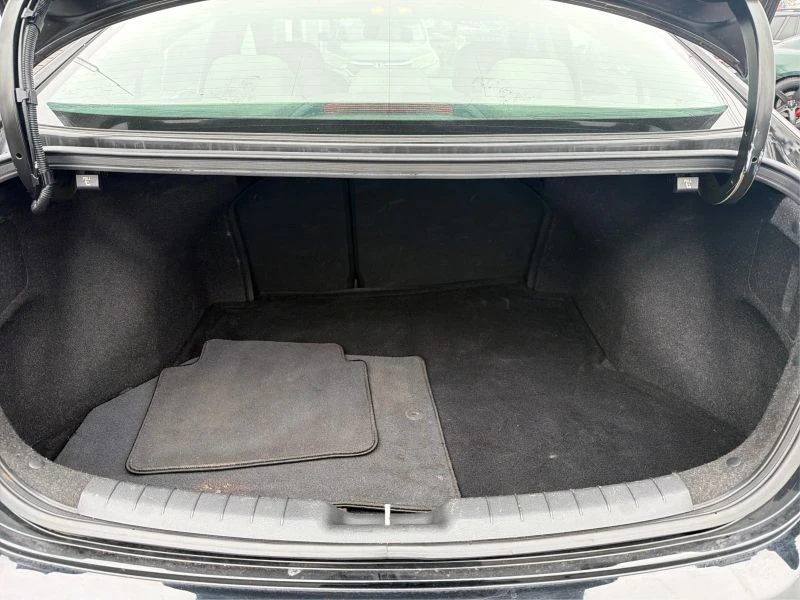 2019 Hyundai Elantra - Image 11 of 12