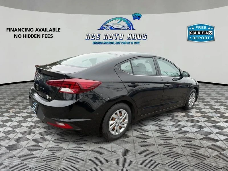 2019 Hyundai Elantra - Image 7 of 12