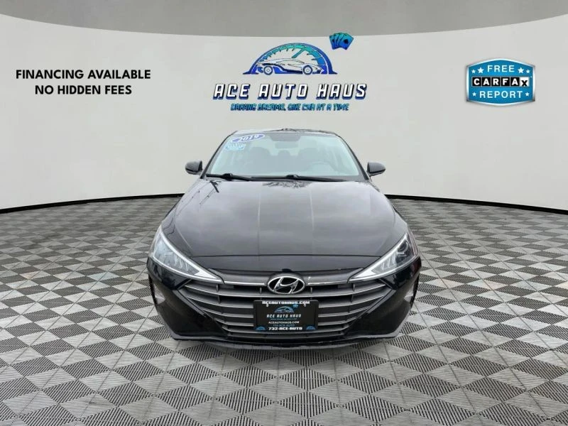 2019 Hyundai Elantra - Image 2 of 12
