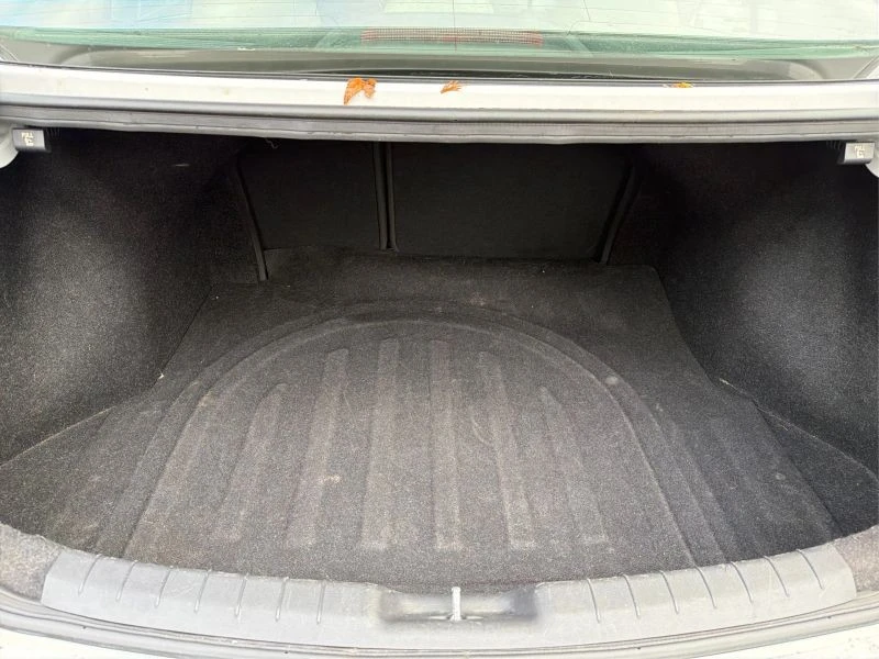 2019 Hyundai Elantra - Image 12 of 12
