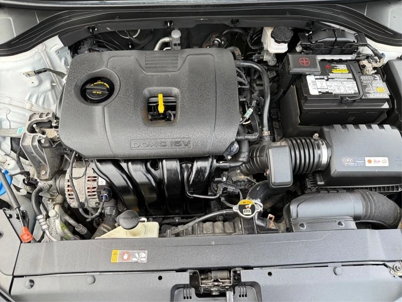 2019 Hyundai Elantra - Image 11 of 12