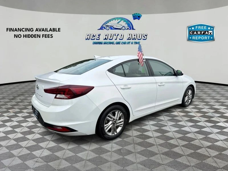 2019 Hyundai Elantra - Image 7 of 12
