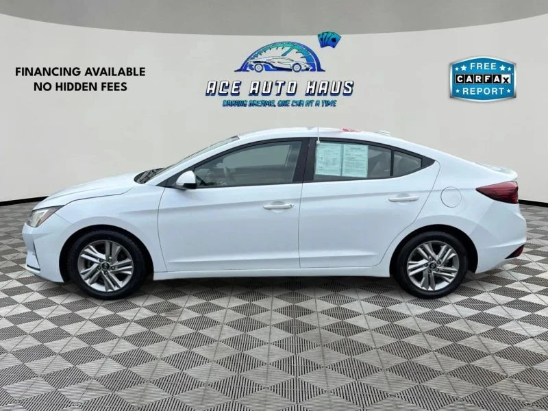 2019 Hyundai Elantra - Image 4 of 12